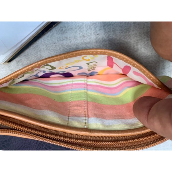 SOLD Michael Kors Coach & Other Small Women's Coin - Picture 15 of 16